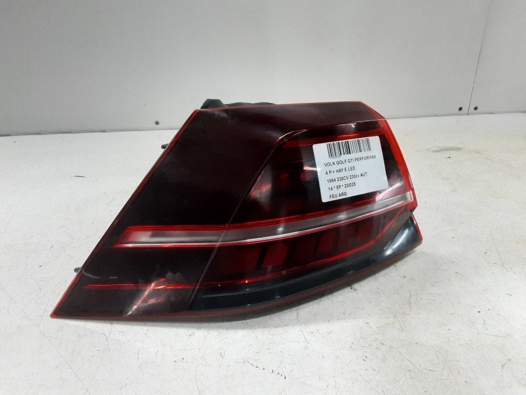 ACHTERLICHT LINKS Volkswagen Golf VII (AUA), Gebruikt, Volkswagen, Mevr. I. Hauben, Rue de l'Espoir 34 34
4030  GRIVEGNÉE, BE