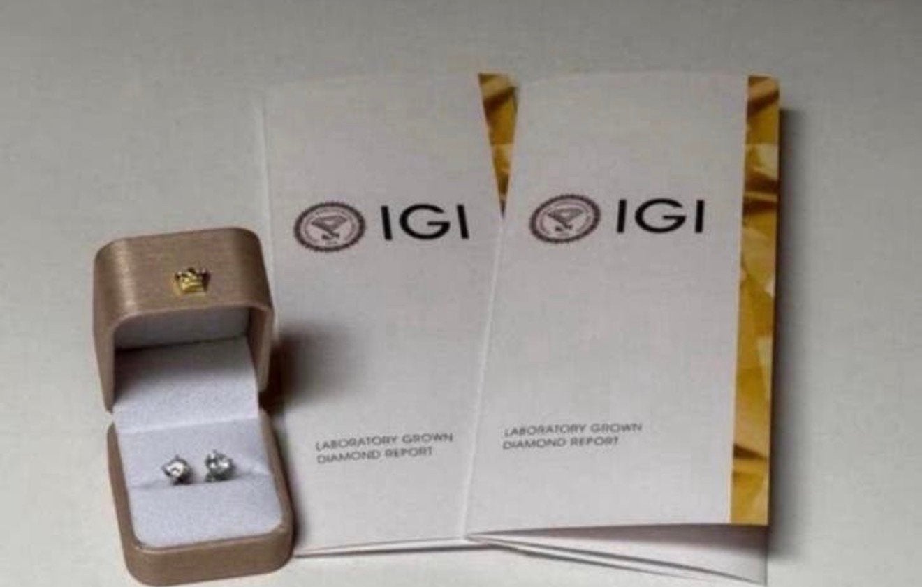 Nieuwe witgouden oorbellen met VVS2 diamanten totaal 3.08ct!, Handtassen en Accessoires, Oorbellen, Nieuw, Ophalen of Verzenden