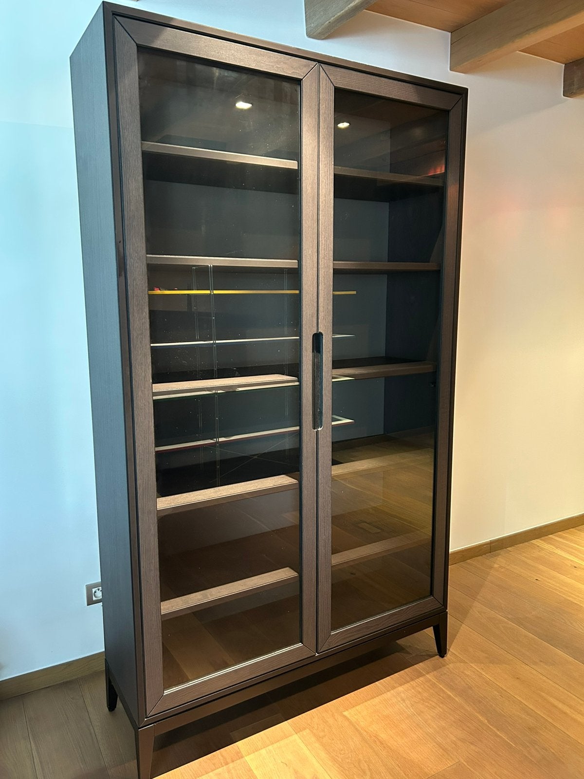 Ikea vitrine kast, Huis en Inrichting, Kasten | Boekenkasten, Ophalen, Met deur(en), 100 tot 150 cm, 200 cm of meer