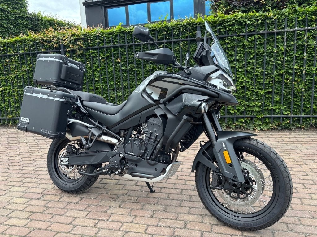 Cf moto Mt 800 explorer, 2 cilinders, Nieuw, Motorrijbewijs A, Bedrijf