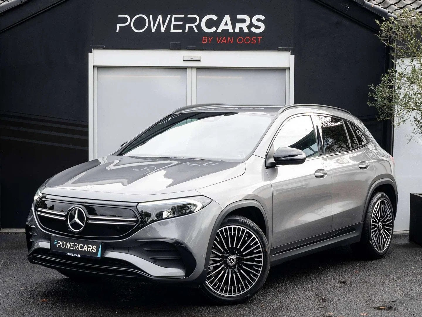 Mercedes-Benz EQA 350 4Matic | AMG Line | Night | 20" AMG |, Automaat, 215 kW, Zwart, Parkeerassistent