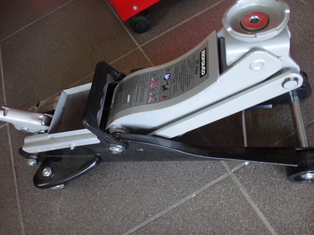Huile et cric facom, Autos : Divers, Outils de voiture, Neuf, Enlèvement
