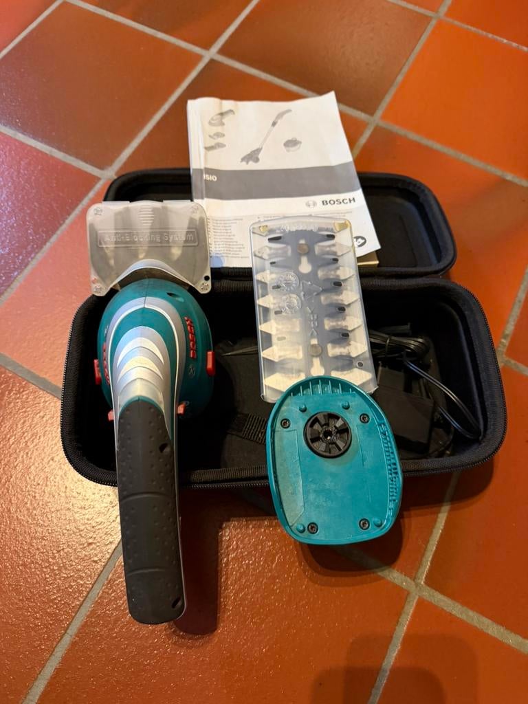 Bosch Isio struik- en grasschaar, Ophalen of Verzenden, Gebruikt, Accu