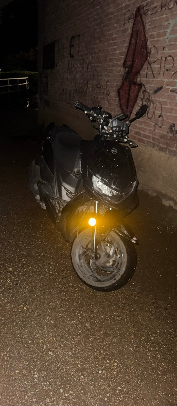 Sym jet4 RX (B klasse), Fietsen en Brommers, Ophalen, Zo goed als nieuw