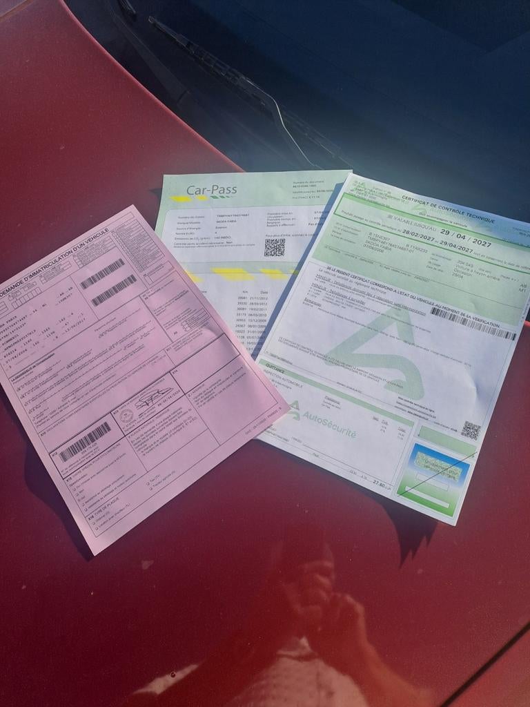 À vendre Skoda Fabia 1200 essence de 2006.
Moteur nickel, Divers