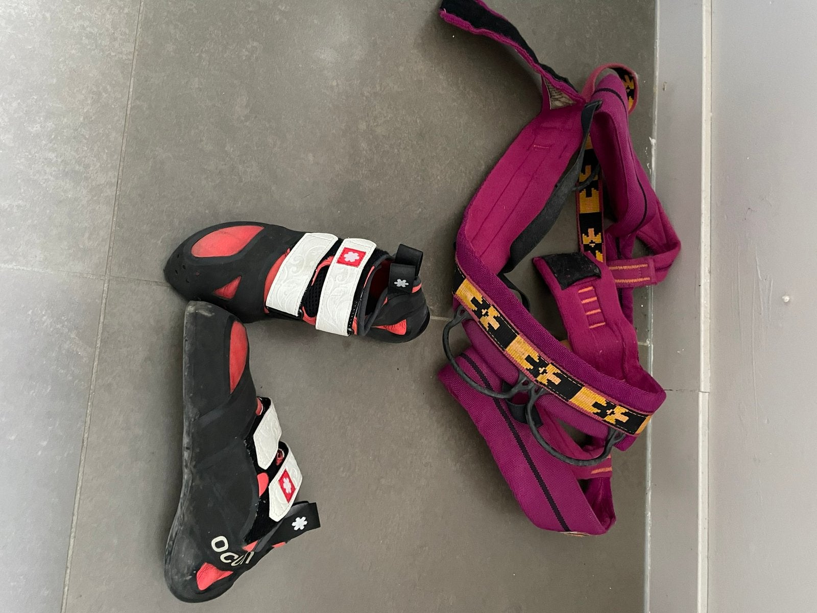 Klimschoenen + klimgordel, Sport en Fitness, Ophalen, Gebruikt