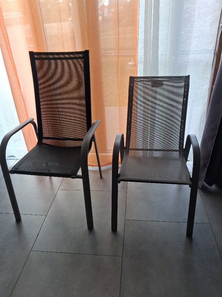 Deux sièges de jardin ou terrasse., Enlèvement, Utilisé, Synthétique, Empilable