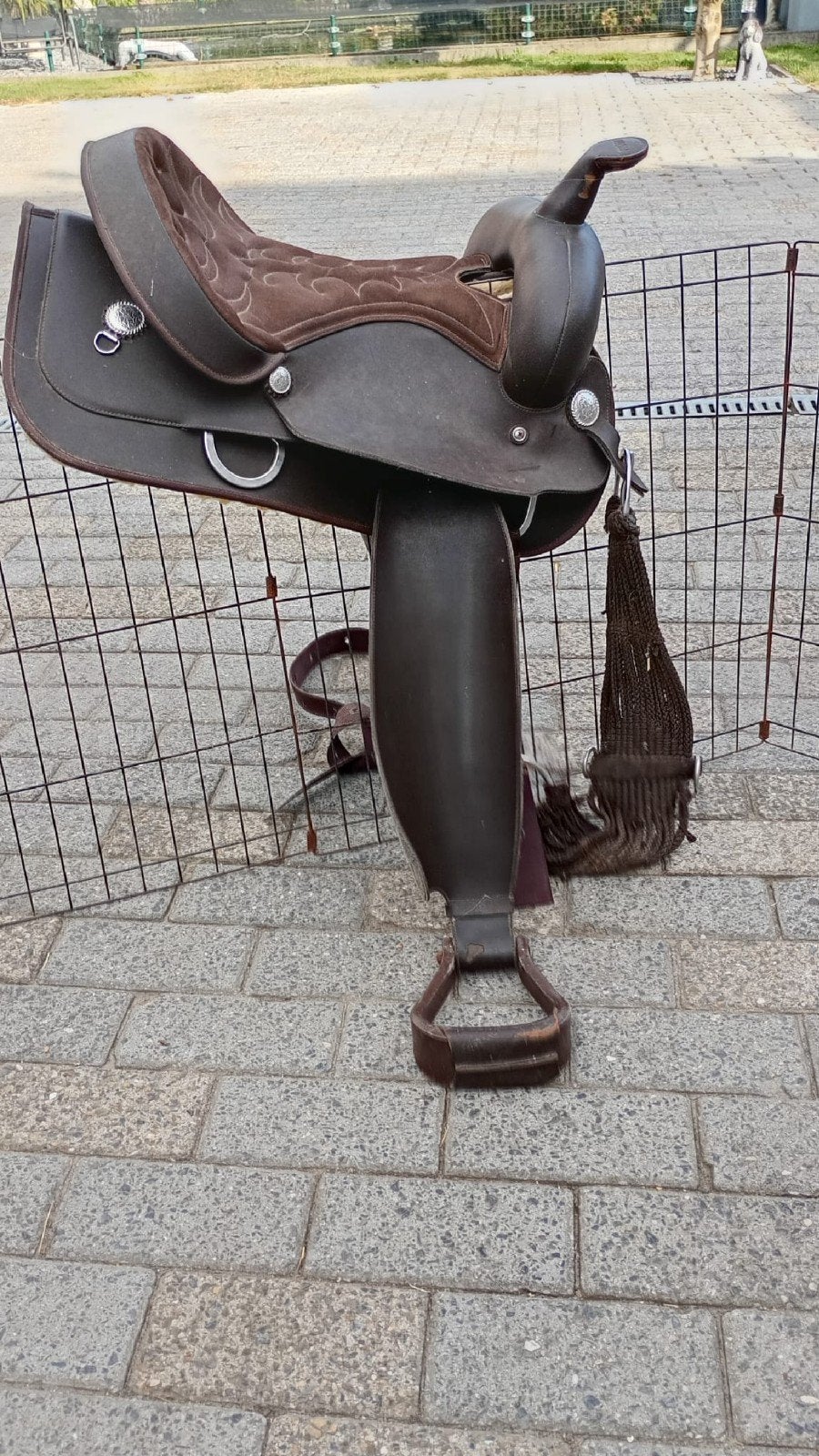 Kunststof westernzadel 16inch, Enlèvement