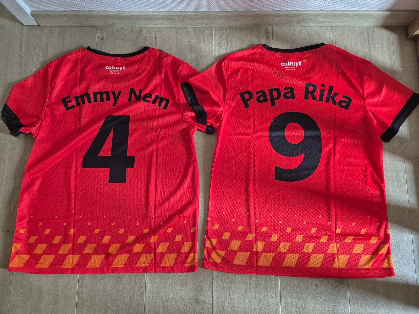 2 maillots de football (taille M) [nouveau], Taille M, Enlèvement ou Envoi