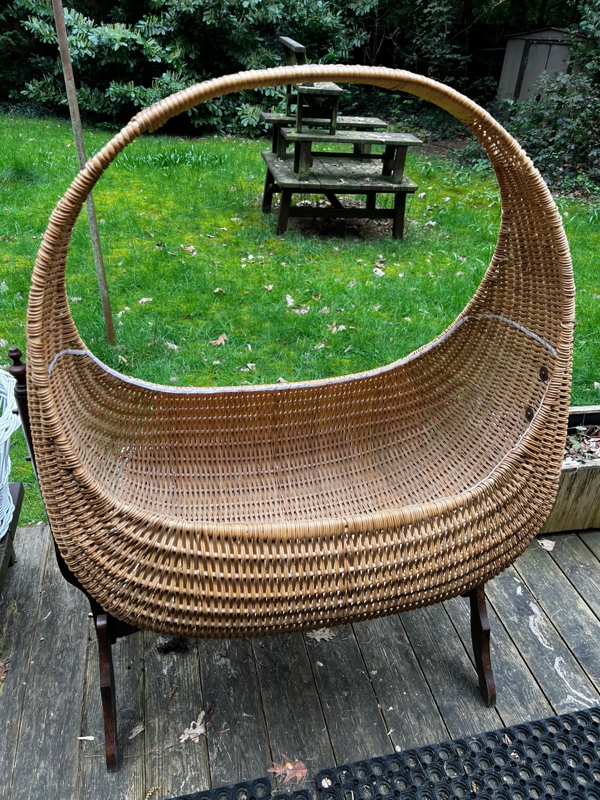 Natuurlijke wieg in gevlochten riet op houten poten, Ophalen, Zo goed als nieuw, Wieg
