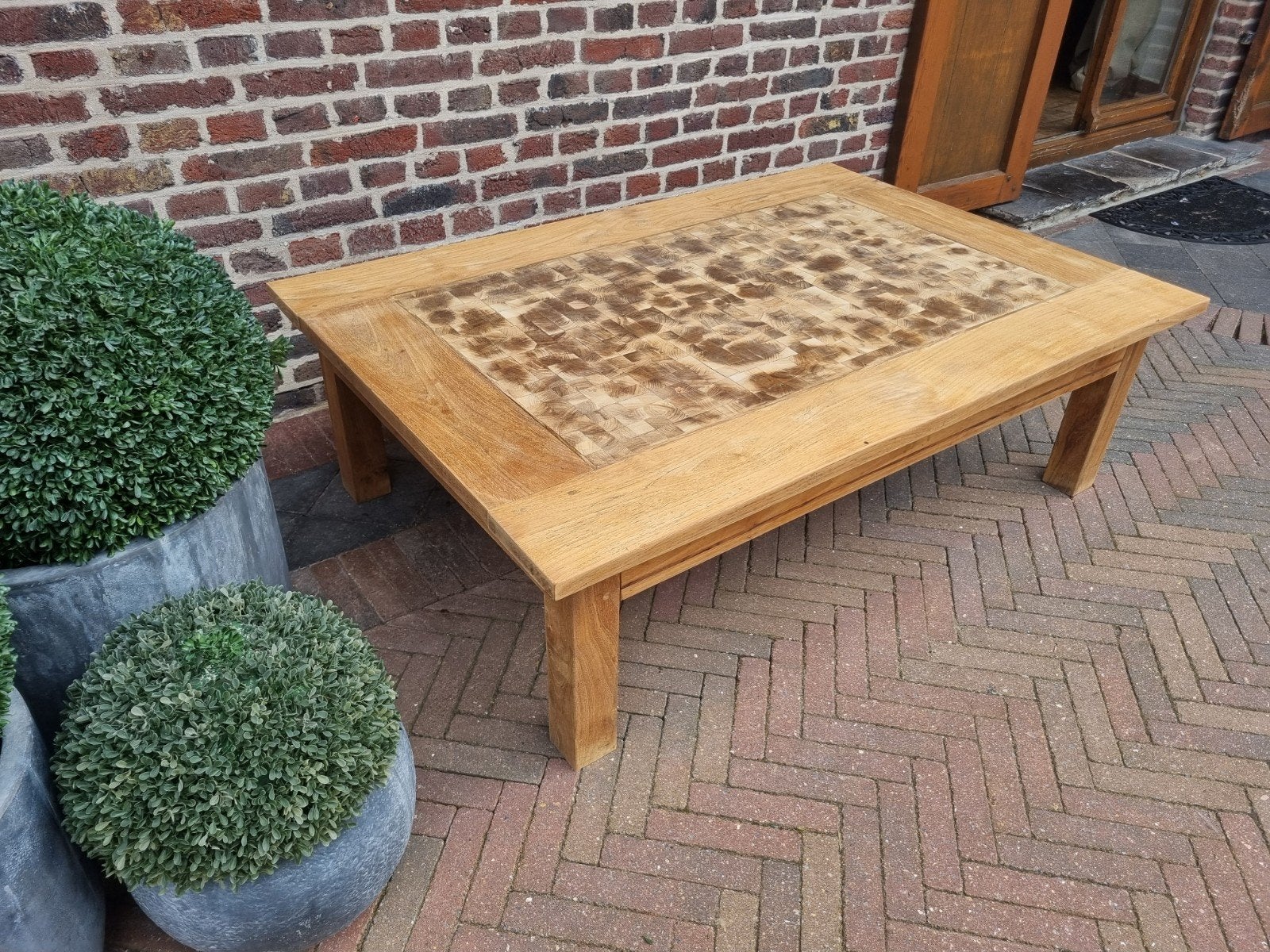 table basse en teck ART:180/26.3, Teck, 100 à 150 cm, ., Comme neuf