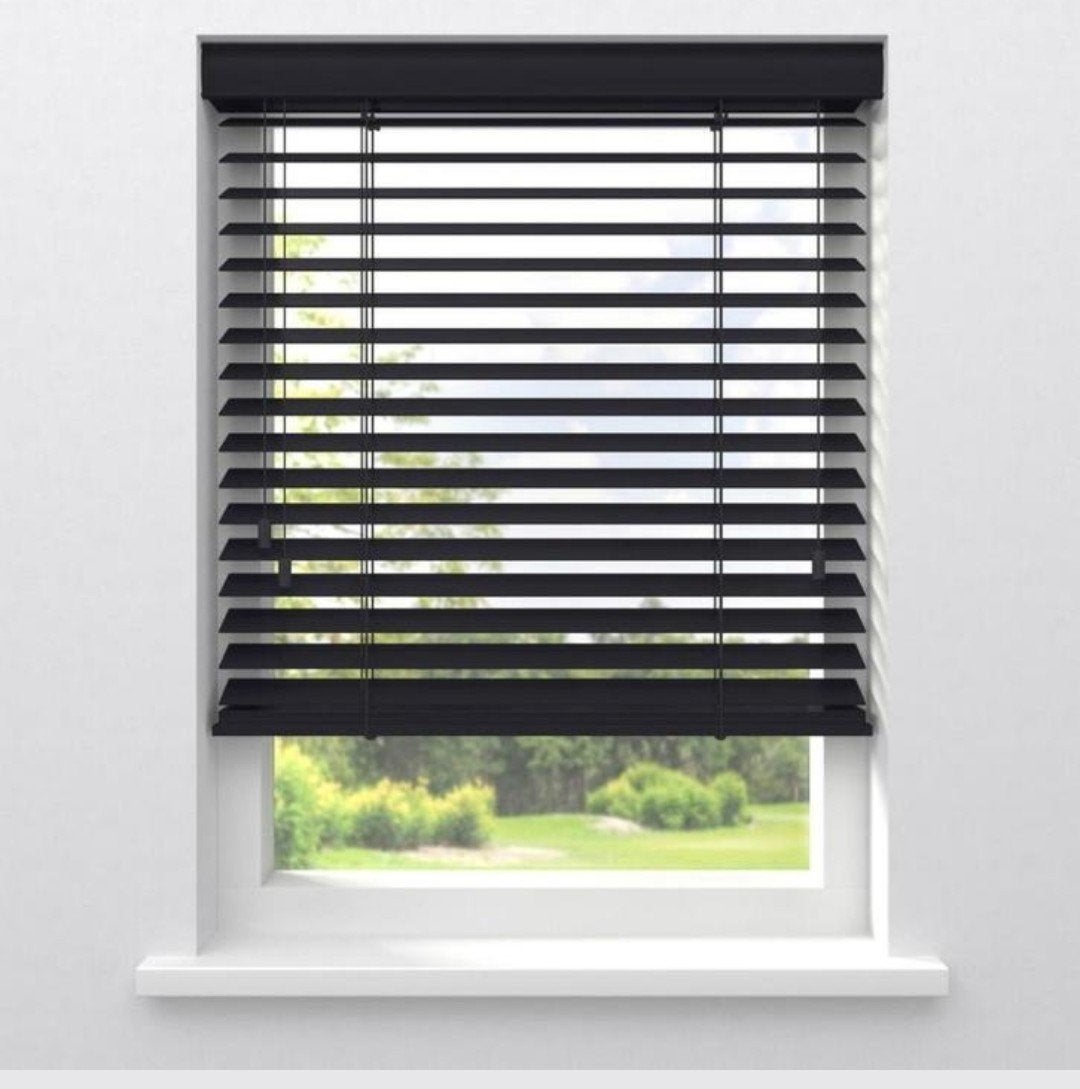 GRATIS NIEUWE!!! Fenstr zwarte houten jaloezie 'Hein' zand, Maison & Meubles, Enlèvement, Noir