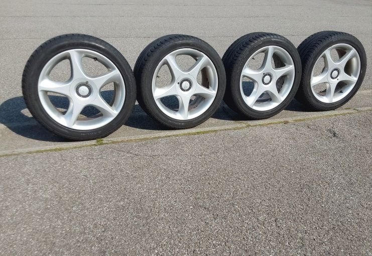Belles jantes alu pour Opel avec des pneus été 235/45-17, Pneus et Jantes, Pneus été, 17 pouces, Enlèvement