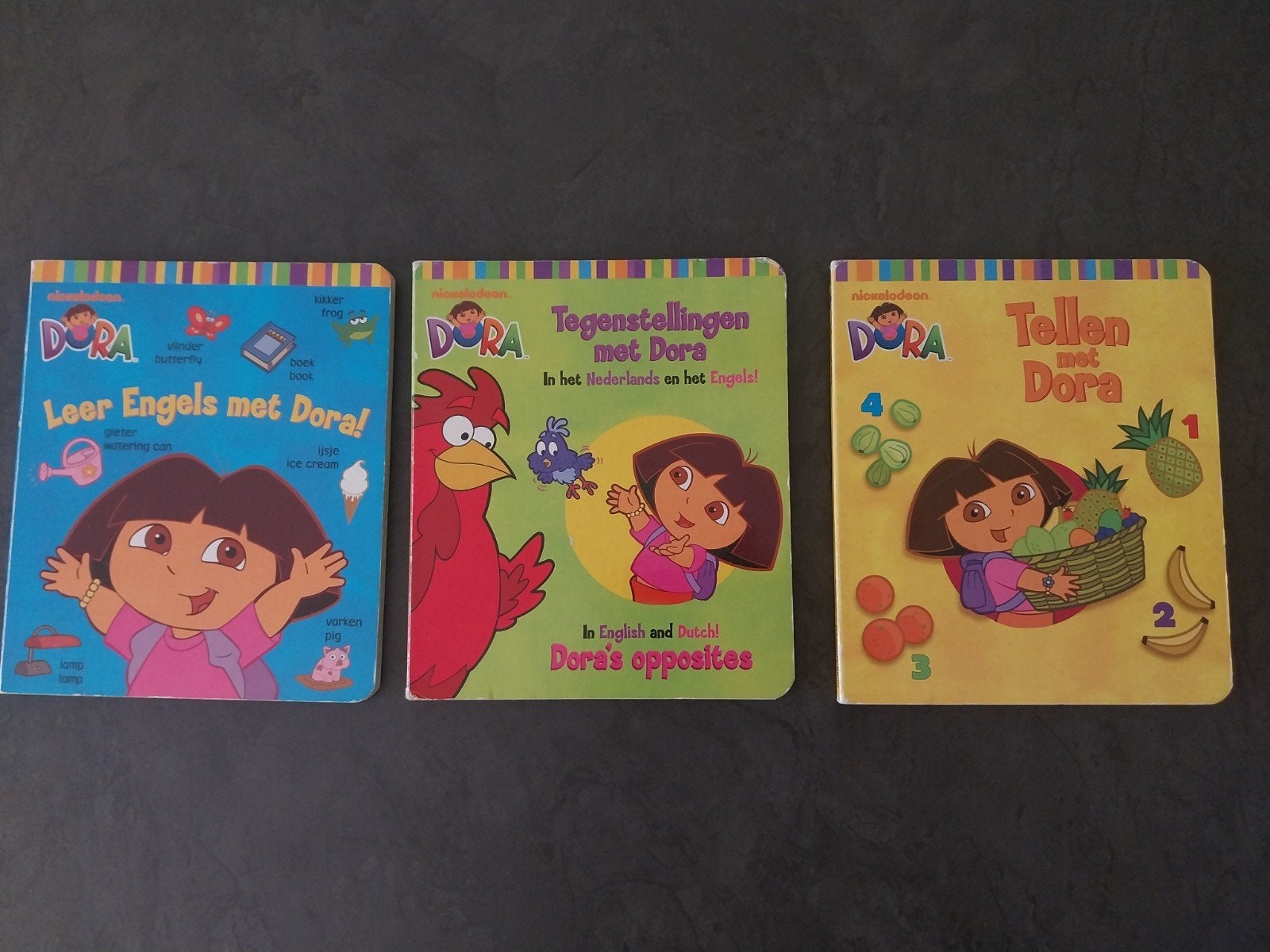 Nickelodeon, 3 Dora boekjes, Ophalen