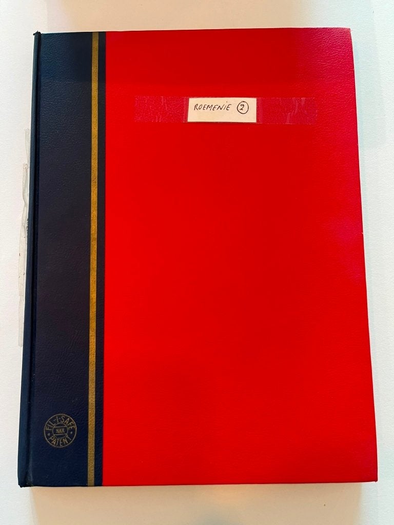 Postzegelalbum Roemenie, Postzegels en Munten, Ophalen of Verzenden