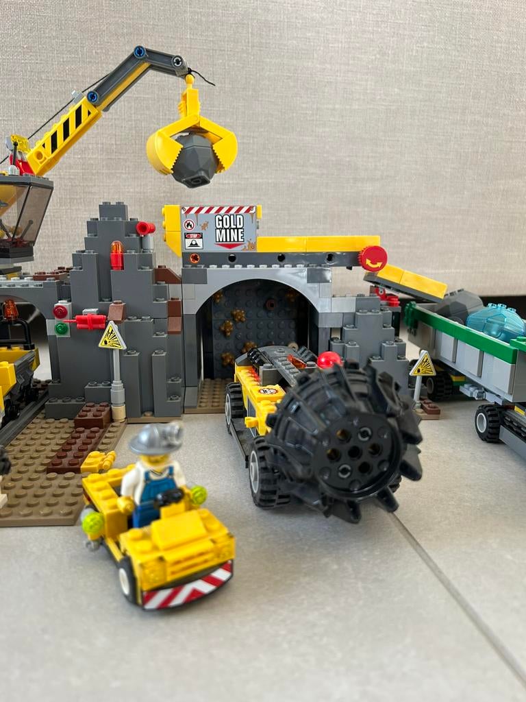 LEGO City 4204 The Mine – Goudmijn, Kinderen en Baby's, Speelgoed | Duplo en Lego, Ophalen, Zo goed als nieuw, Complete set, Lego