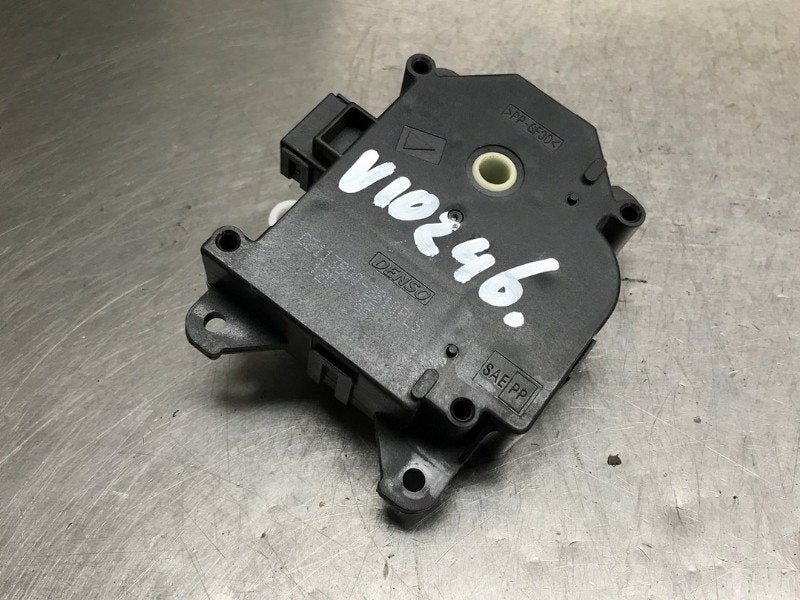 ACTIONNEUR MOTEUR VOLET CHAUFFAGE Toyota Yaris III (P13), Utilisé, Toyota