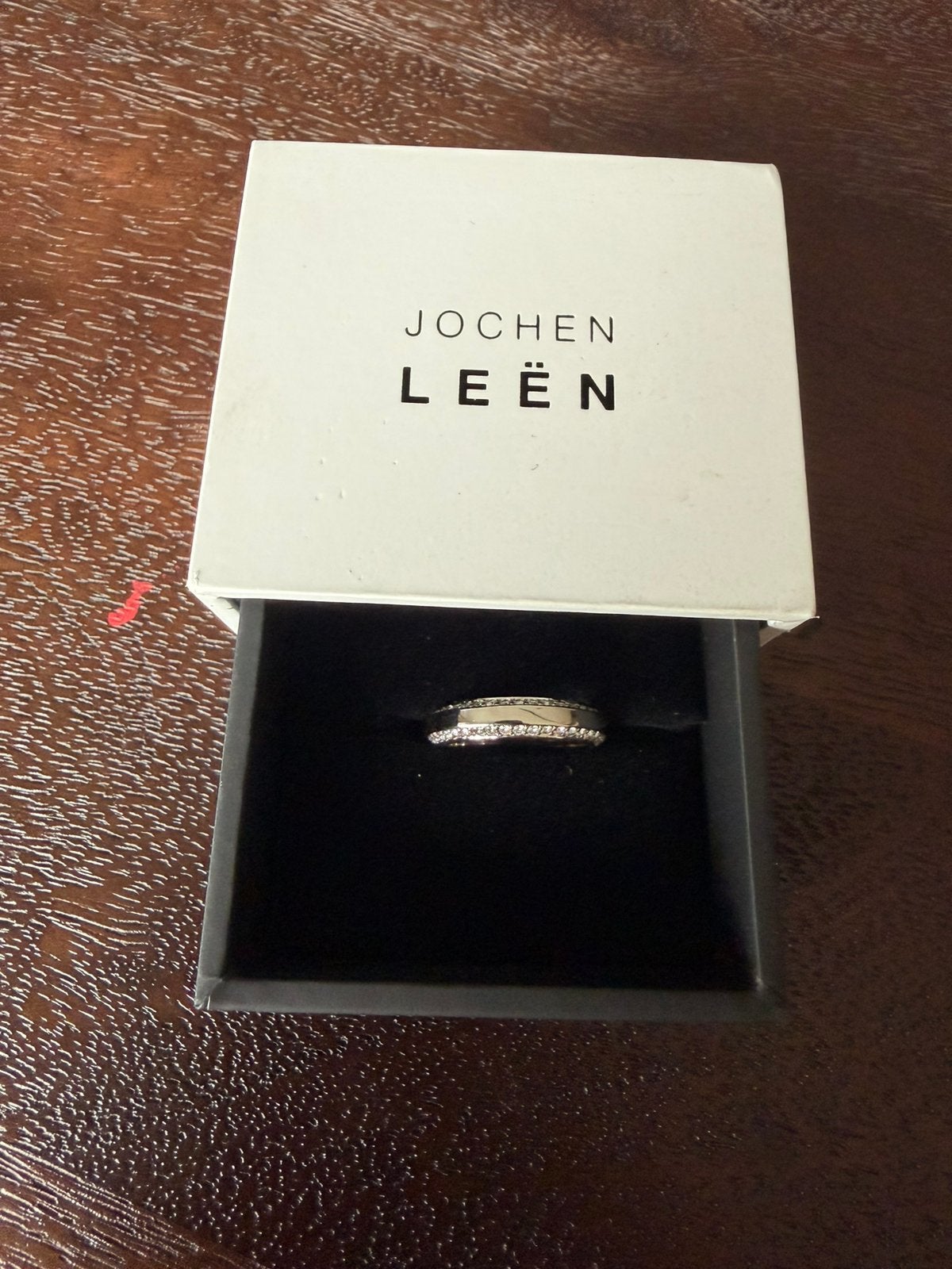 Jochen Leën alliance ring 18K witgoud 1,03ct maat 57, Ophalen, Zo goed als nieuw, Dame of Heer, Met edelsteen