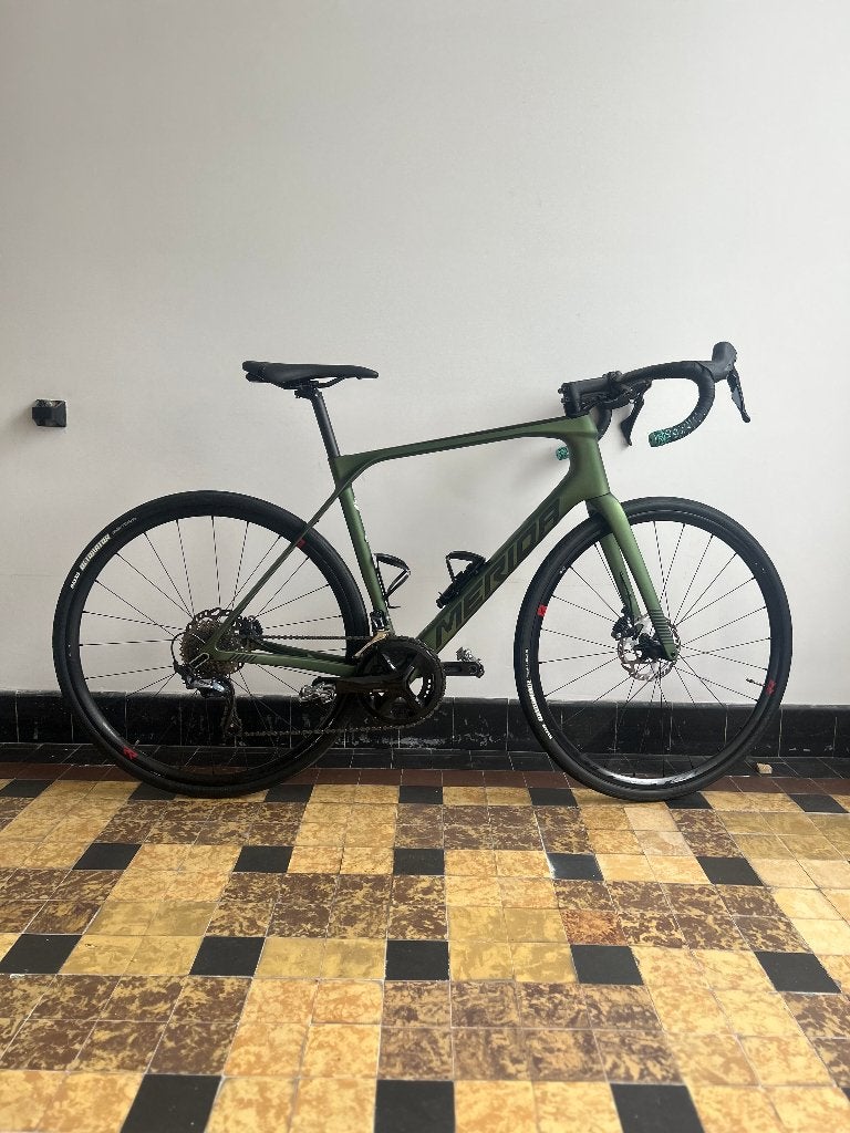Mérida scultura endurance 5000, Vélos & Vélomoteurs, Vélos | Hommes | Vélos de sport & Vélo de randonnée, Comme neuf, Autres marques