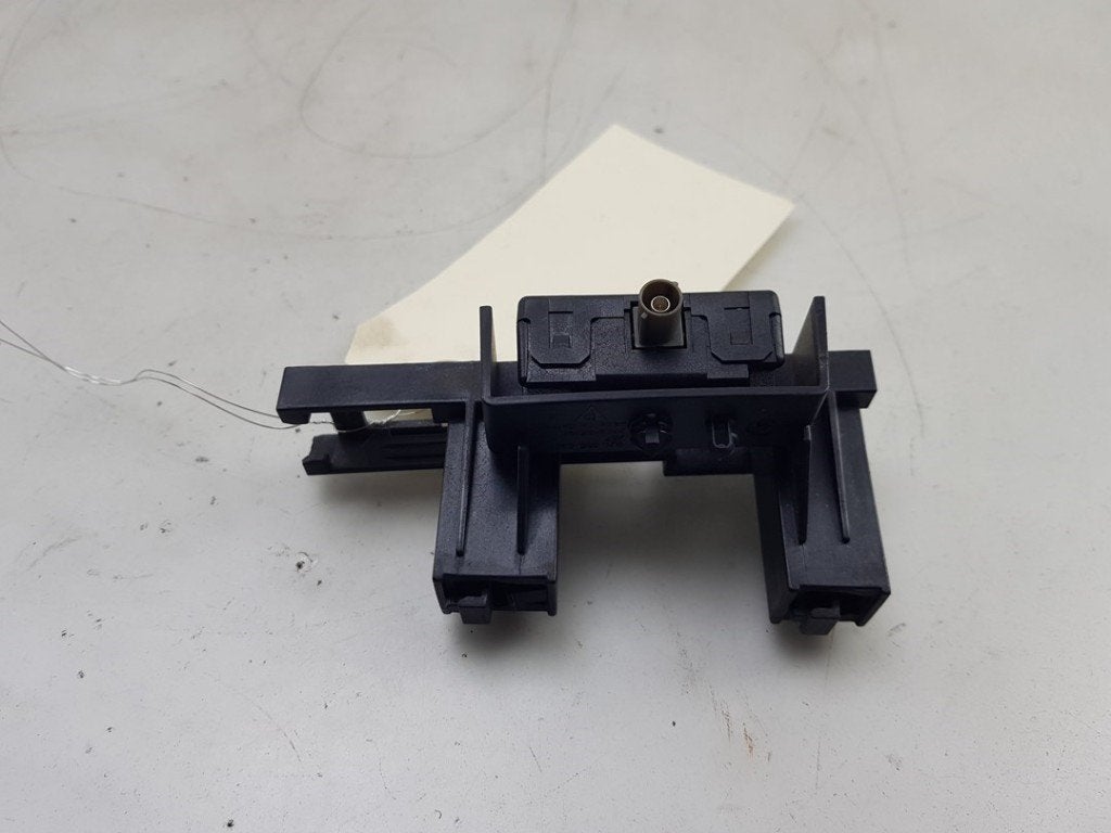 ANTENNE Porsche Taycan (Y1A) (01-2019/12-2023) (|5B4035510|), Utilisé, Porsche