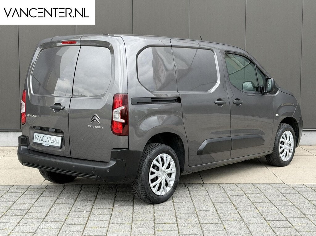 Citroen Berlingo 1.2 131PK BENZINE EAT8 Automaat Carplay, Auto's, Bestelwagens en Lichte vracht, Voorwielaandrijving, Stof, Gebruikt