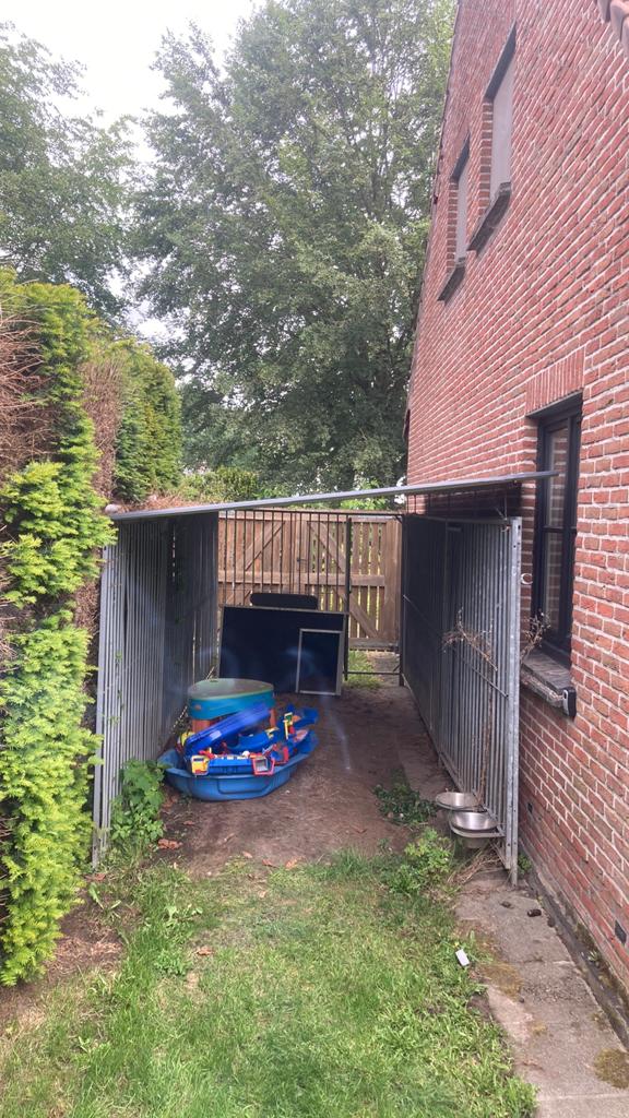Niche pour chien 5x2 m avec toit., Enlèvement, Utilisé, 100 cm ou plus, Chenil chien