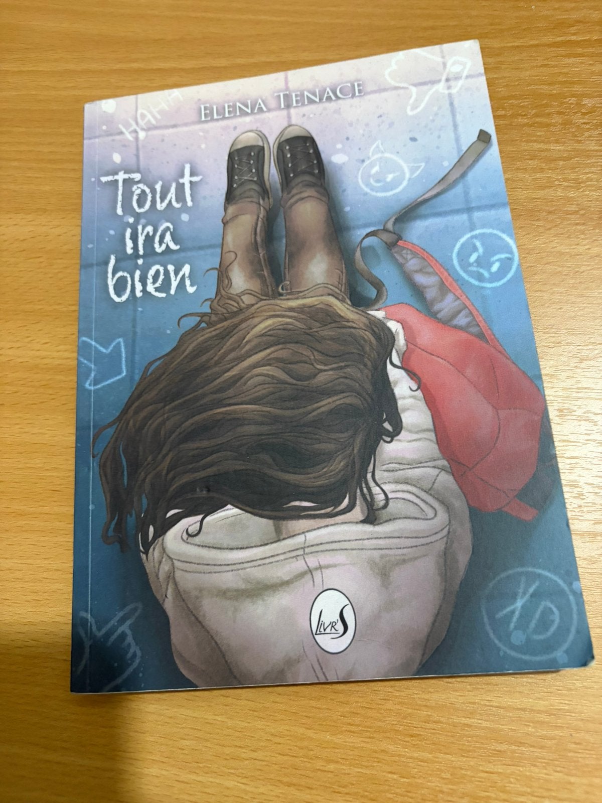 Livre - Tout ira bien (Elena Tenace), Enlèvement ou Envoi, Comme neuf, Belgique