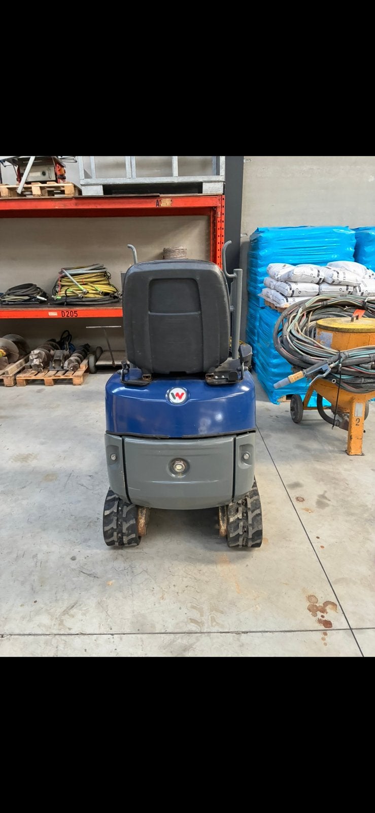 Mini pelle 800kg neuson, Services & Professionnels