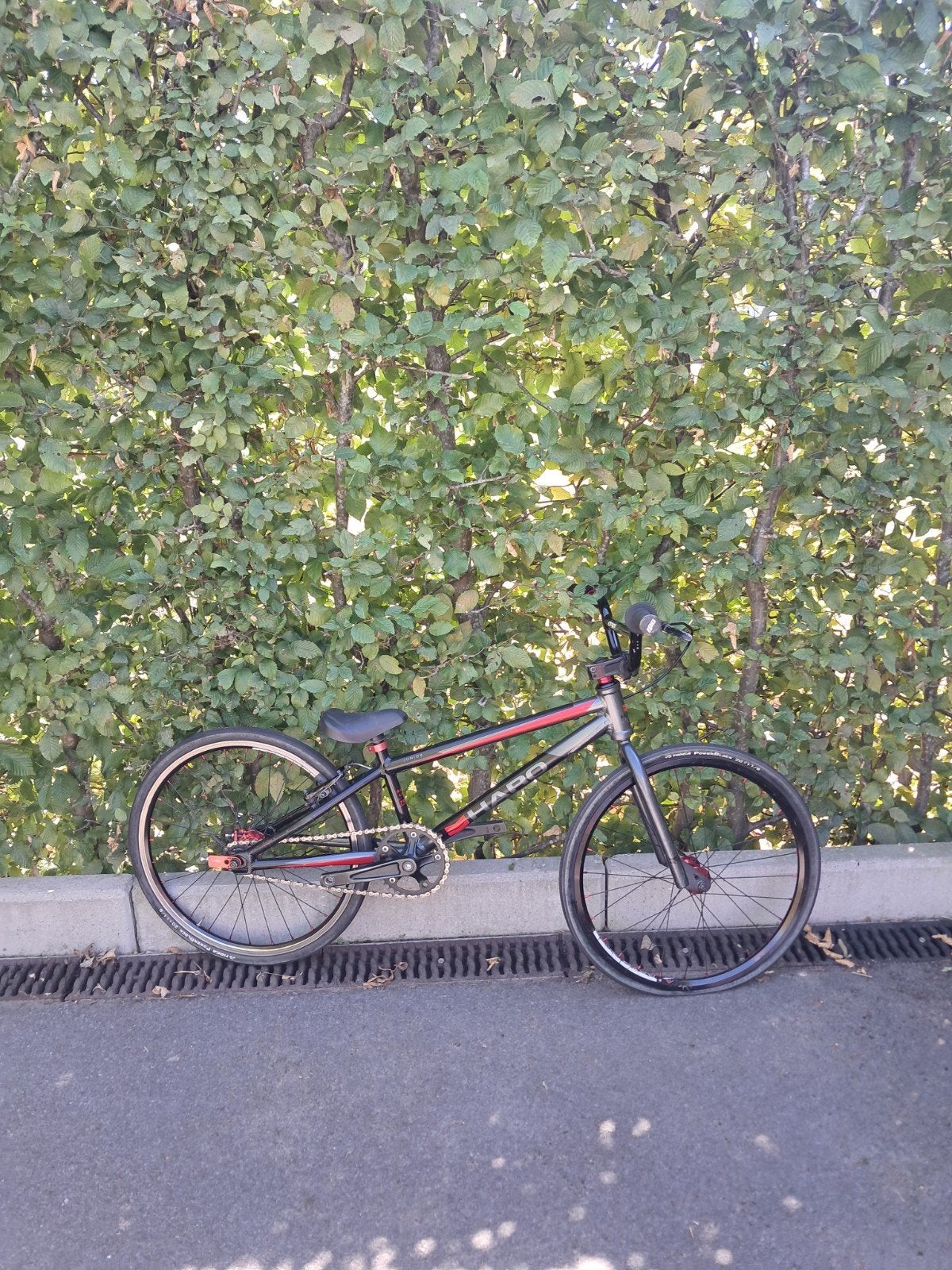 haro race bmx (maat junior), Fietsen en Brommers, Ophalen, Velgrem, Aluminium, Haro