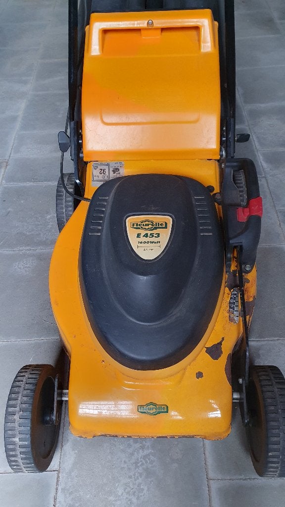 Te koop : elektrische grasmaaier Fleurelle, Ophalen, Gebruikt, 40 t/m 49 cm, Elektrische grasmaaier