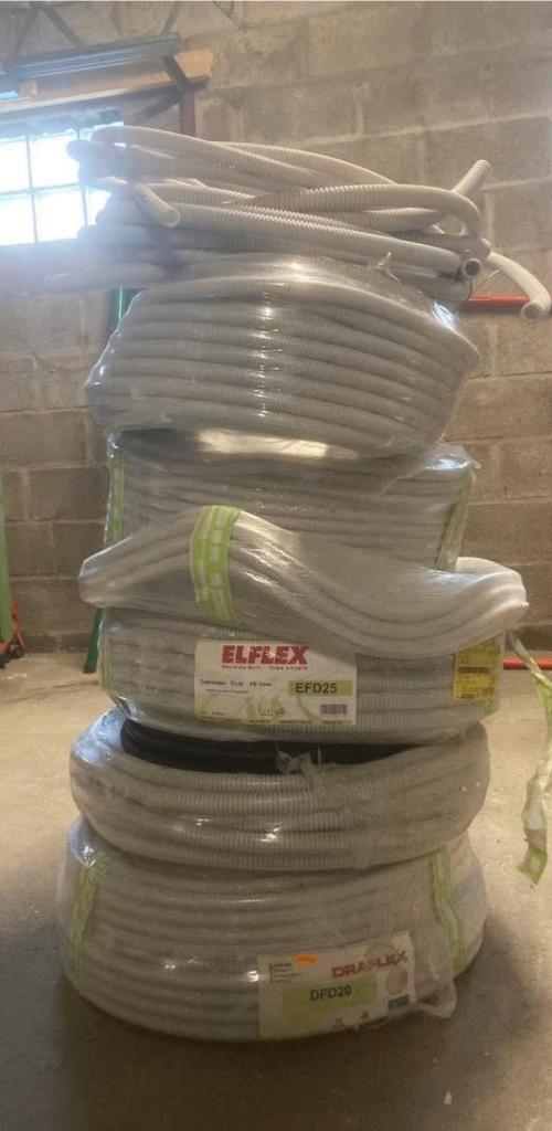 Lot de 10 bobines de tubes annelés 25, 20 et 16 mm divers, Enlèvement, Comme neuf, Autres types