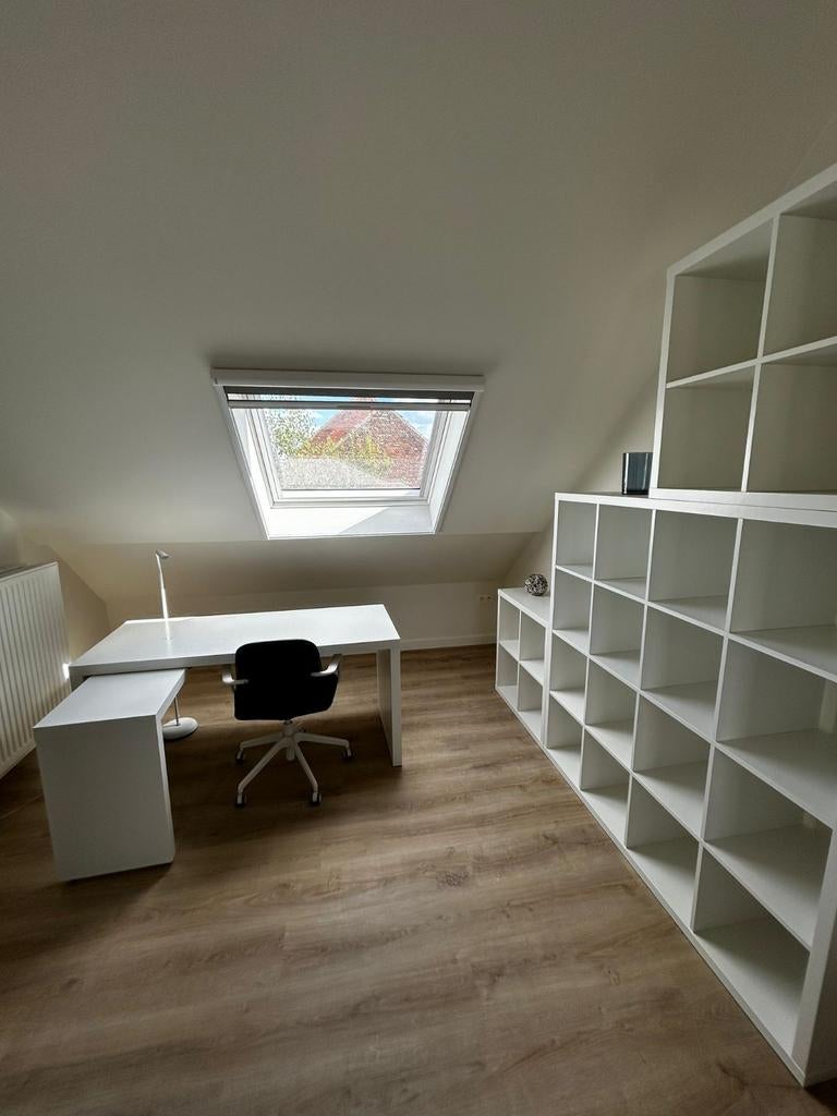 TE HUUR appartement gemeubeld. Eén persoon. Schollen aub