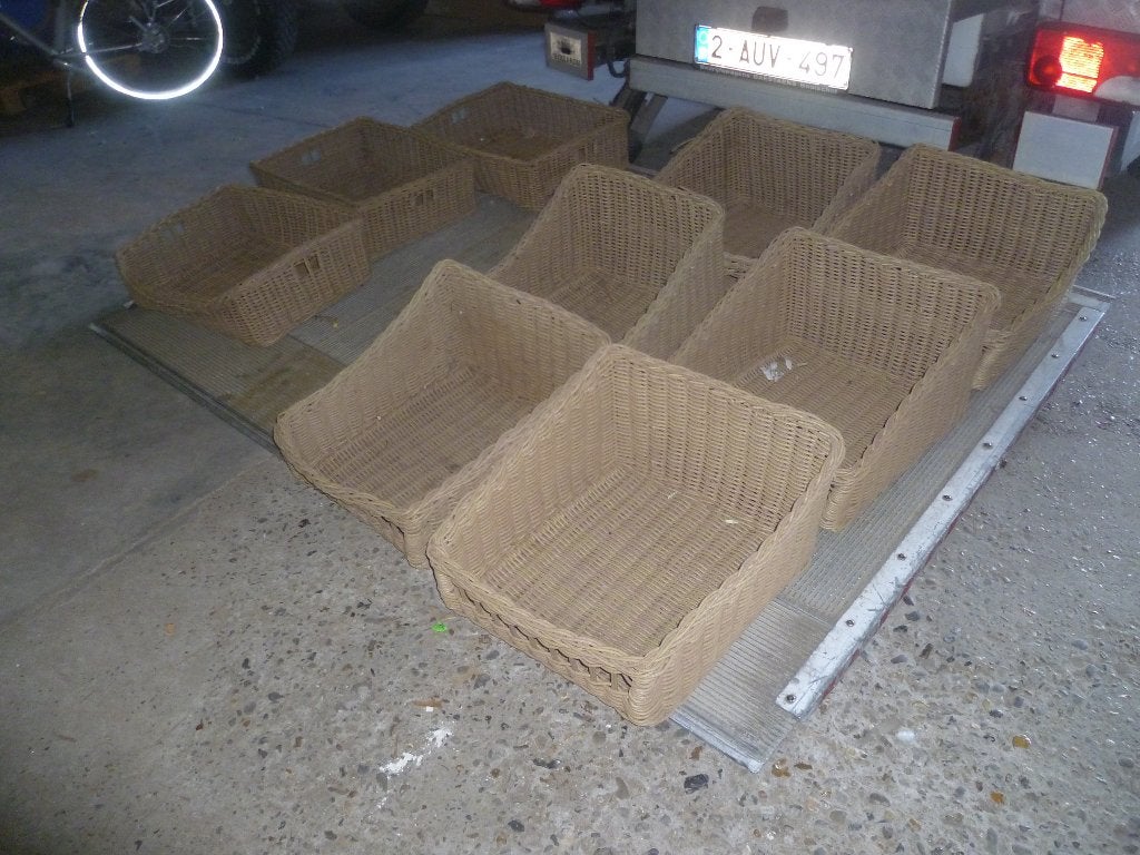 9 GEVLOCHTEN MANDEN, Ophalen