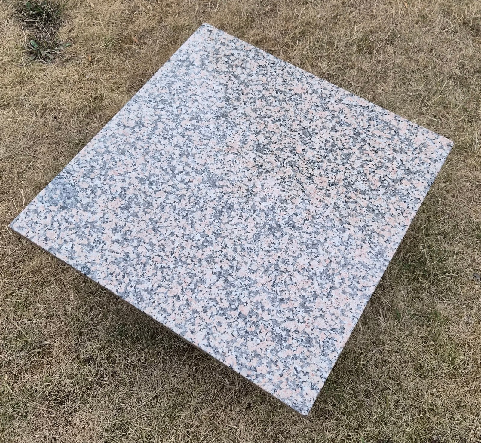 granieten salontafel, Enlèvement