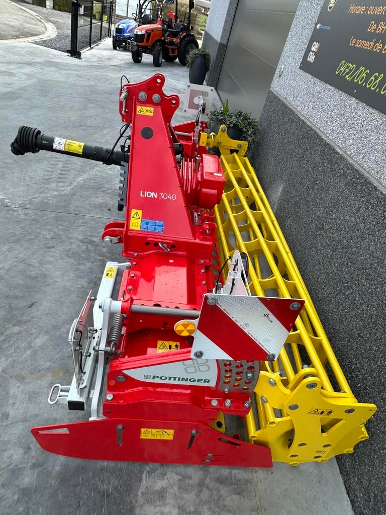 HERSE ROTATIVE Pottinger, Enlèvement, Comme neuf