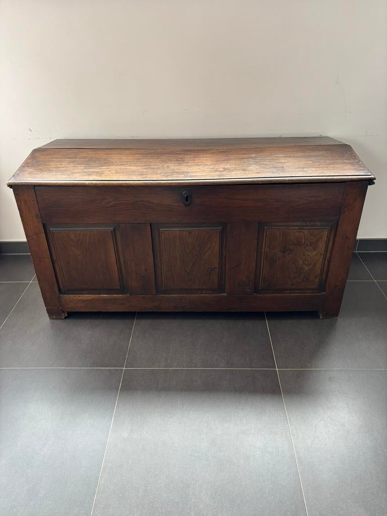 Antieke houten koffer, Ophalen, Gebruikt