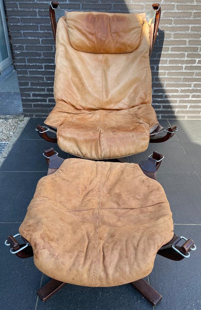 Vintage Falcon Chair van Sigurd Russel van Vatne Mobler, Ophalen