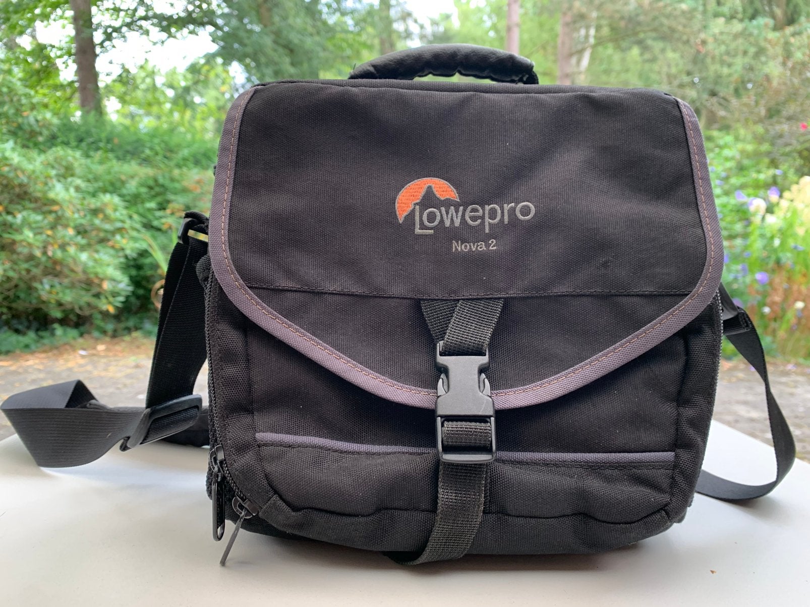 Lowe Pro Nova 2, Ophalen of Verzenden, Gebruikt