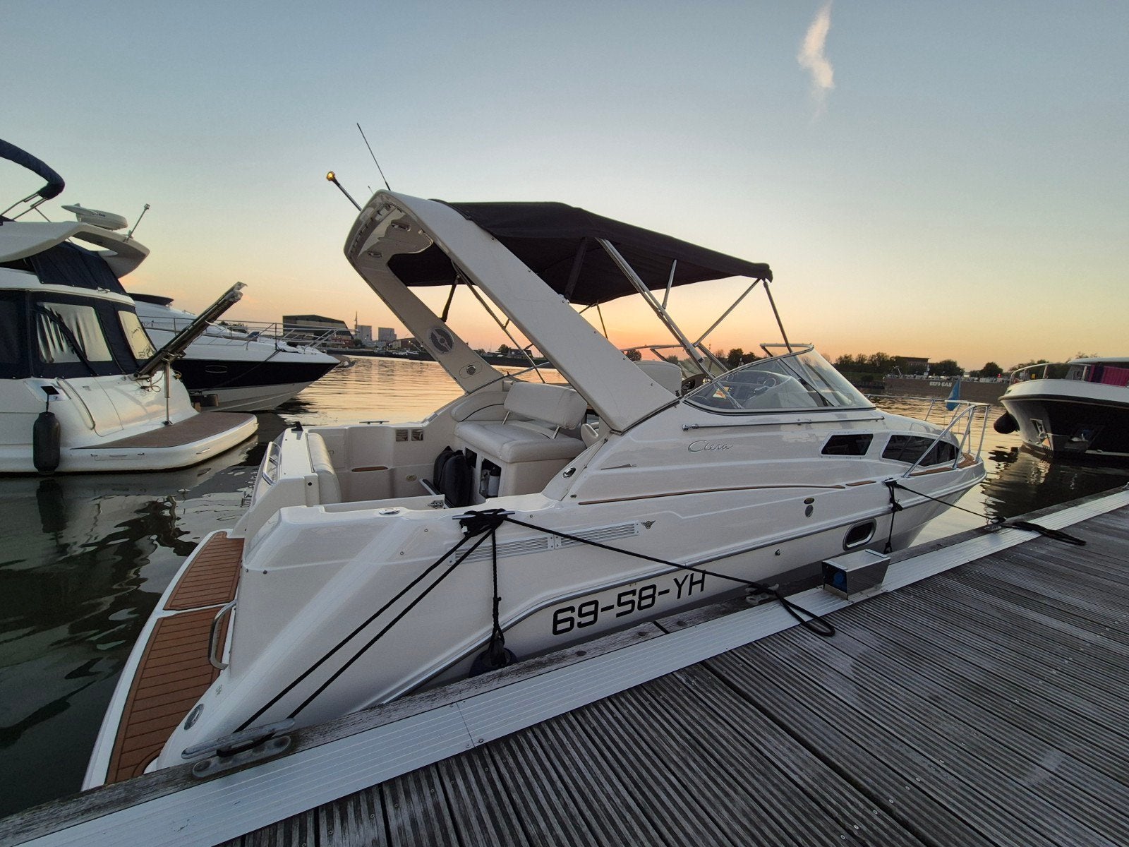 Bayliner 2855 | Prachtige refit | Mercruiser diesel | Uniek, Watersport en Boten, Motorboten en Motorjachten, 9 m, Binnenboordmotor