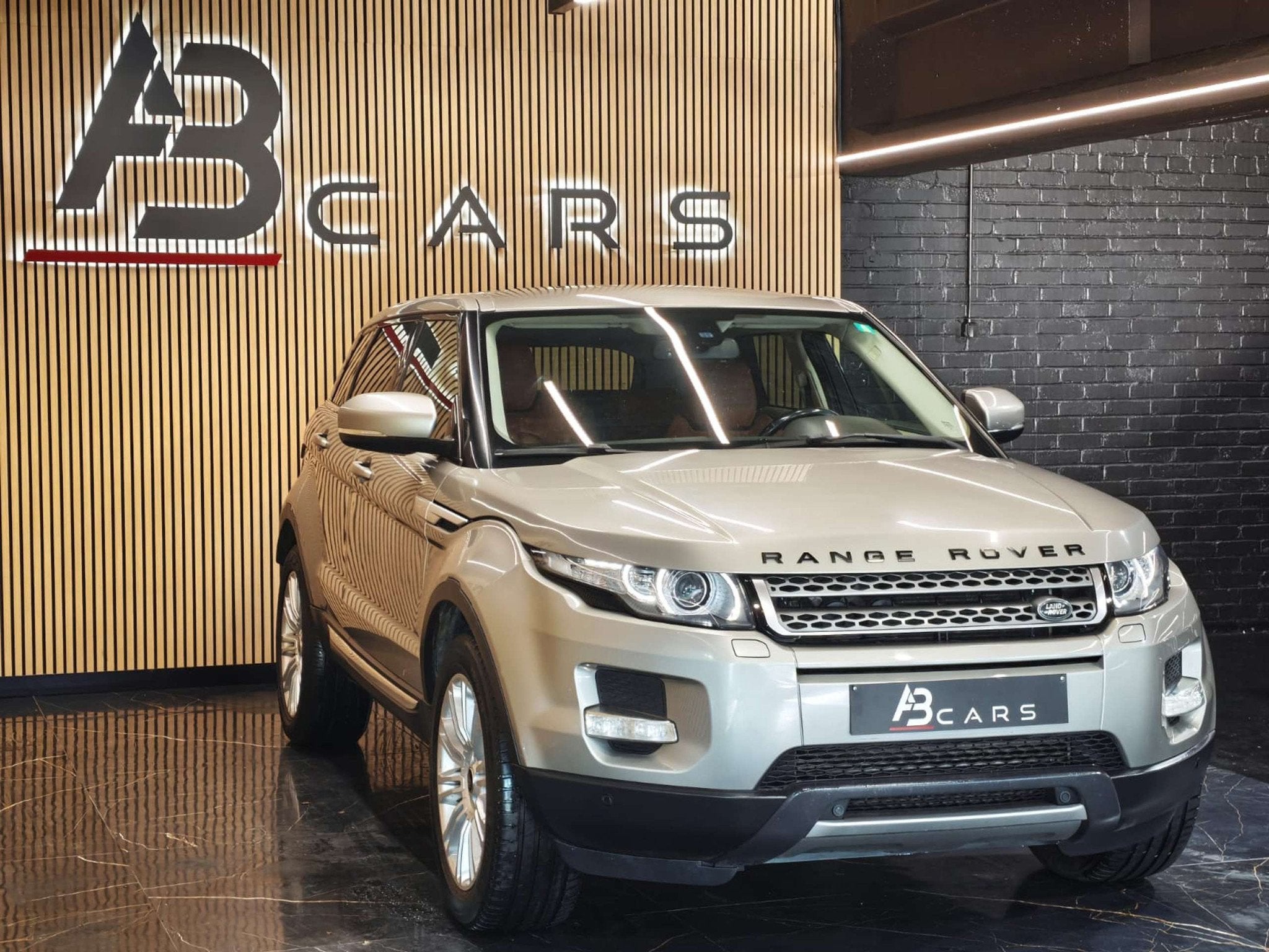 Land Rover Range Rover Evoque 2.2 TD4 4WD Prestige * 1ER PRO, Euro 5, Achat, Alarme, Entreprise