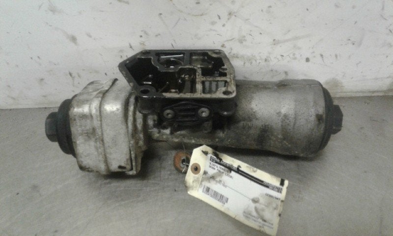 BOITIER FILTRE HUILE Skoda Fabia II (5J) (|045115389K|), Utilisé, Skoda
