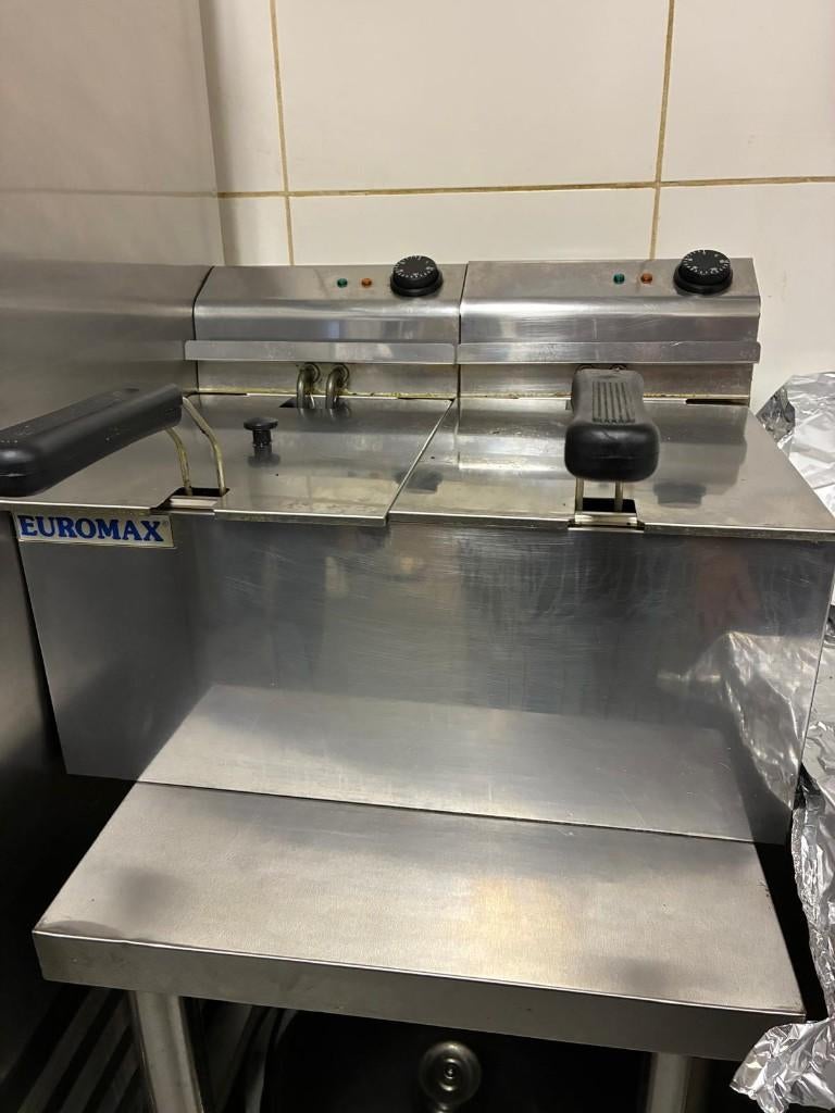 Euromax friteuse, Elektronische apparatuur, 4 liter of meer, Ophalen, Gebruikt, Duo-friteuse