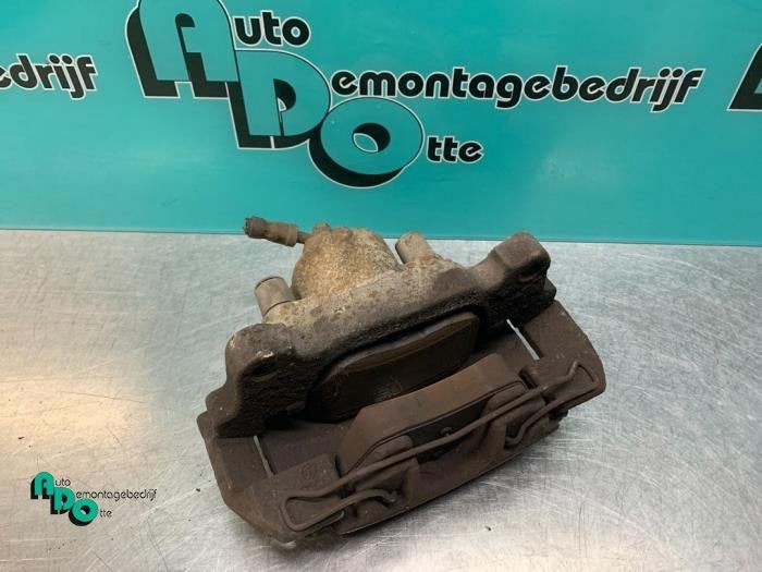 Etrier de frein (pince) avant gauche d'un Volkswagen Caddy (, Volkswagen, -, 3 mois de garantie, Utilisé