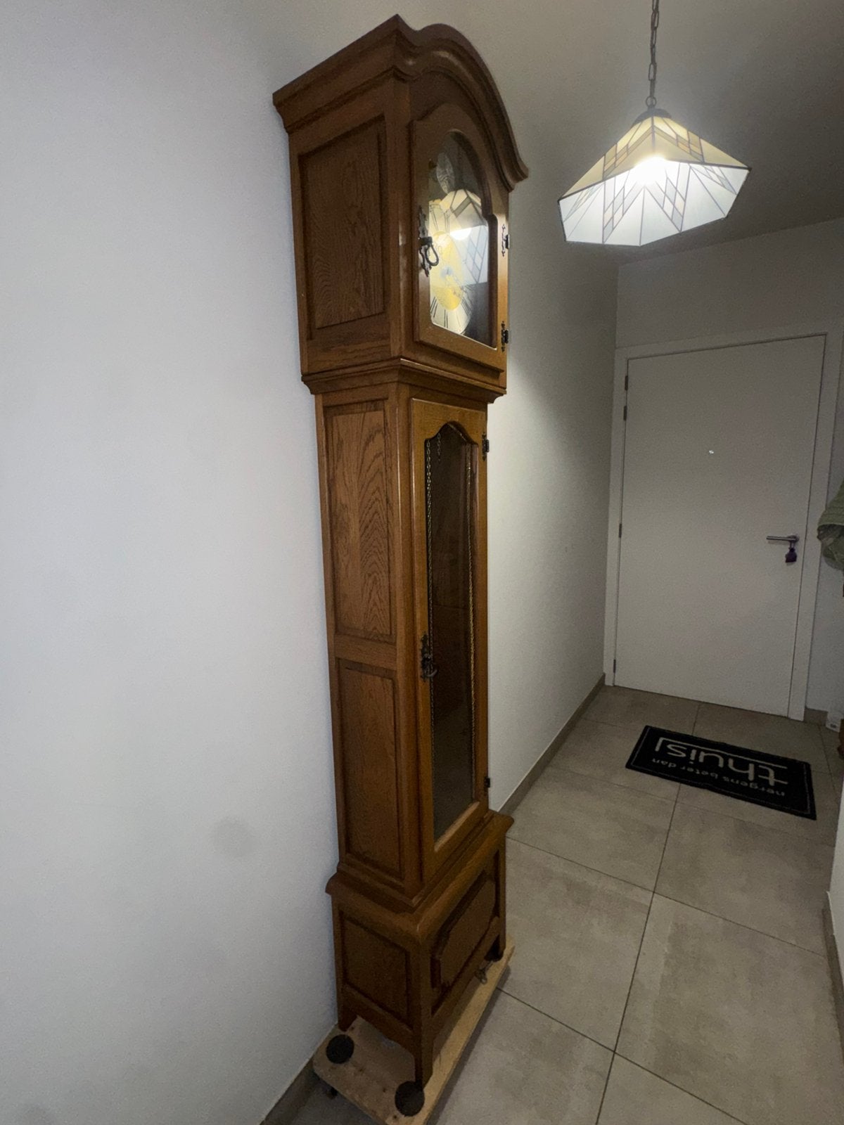 Staande eiken Tempus Fugit klok, Ophalen