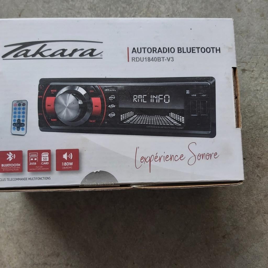 Radios pour  voitures tout neuf j amai utilisé
