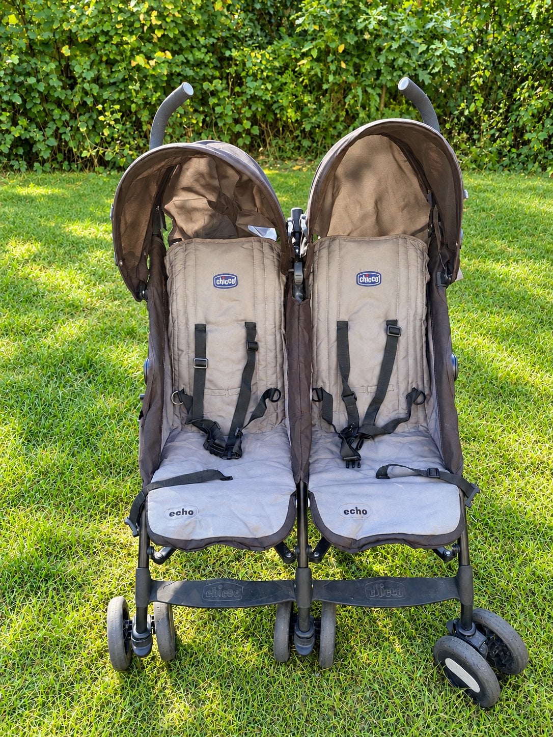 Poussette double Chicco Echo Twin – pliable, Enfants & Bébés, Enlèvement, Utilisé, Poussette ou Buggy