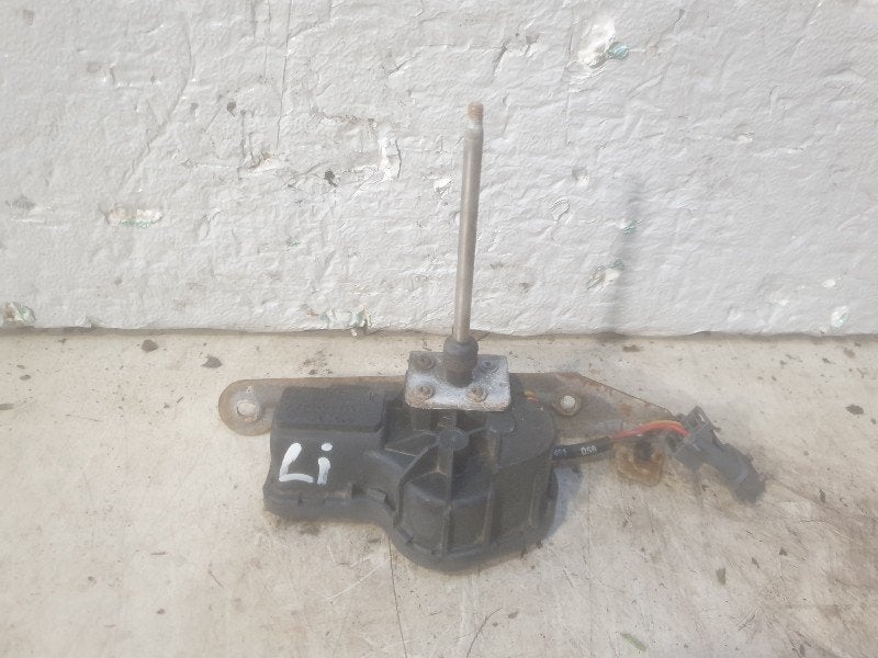 KOPLAMPWISSERMOTOR LINKS Saab 900 II (YS3D) (0-390-206-935), Auto-onderdelen, Robert Bosch AG, Gebruikt, Saab, Robert-Bosch-Allee 1
74232  Abstatt, DE