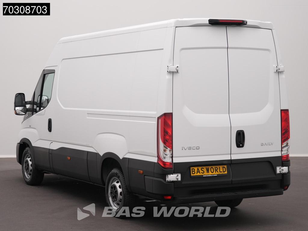 Iveco Daily 35S18 3.0L Automaat L2H2 180PK ACC Airco Cruise, Stof, Euro 6, 4 cilinders, Iveco