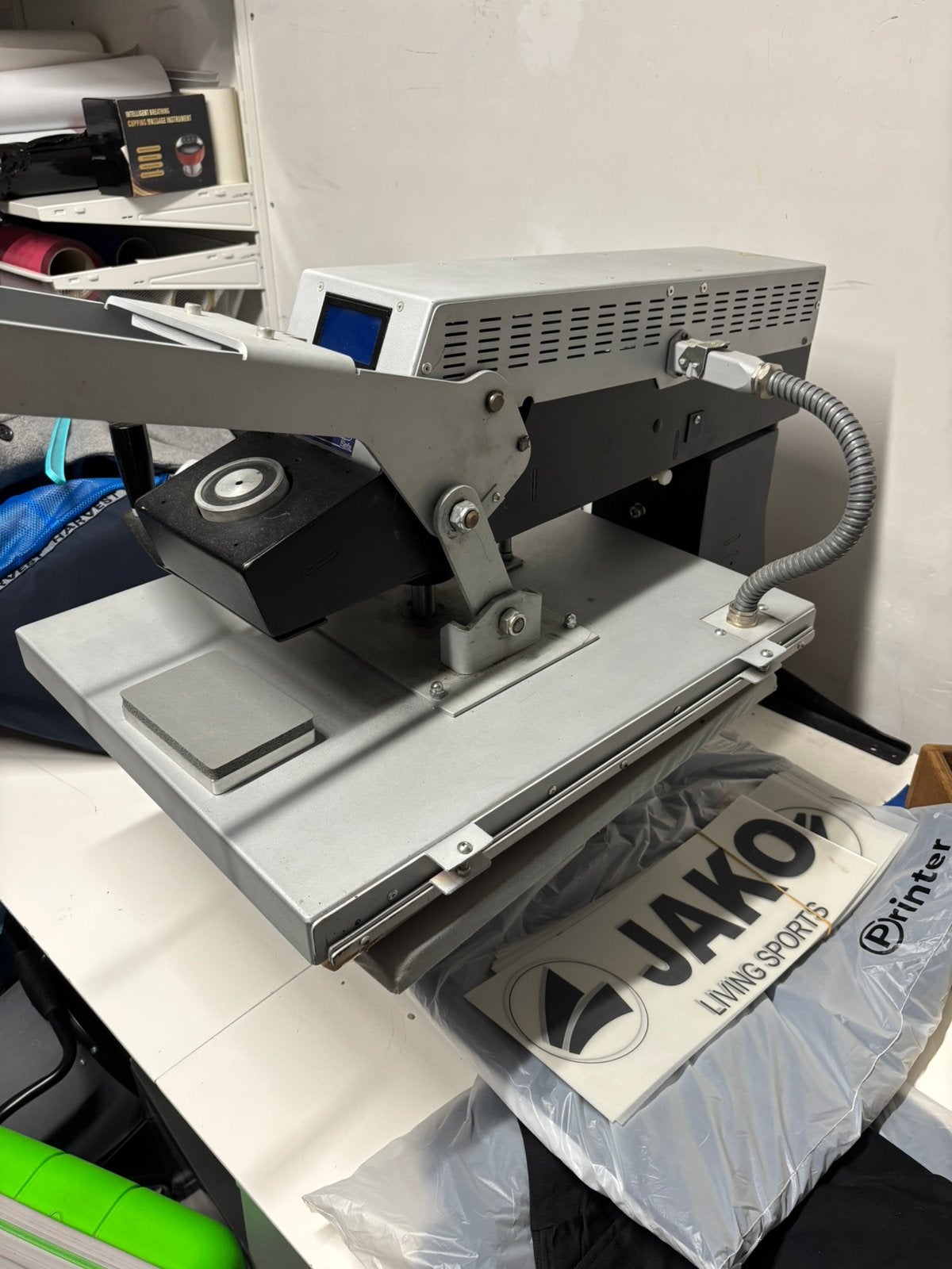 Presse à chaleur à ouverture automatique, Enlèvement, Utilisé