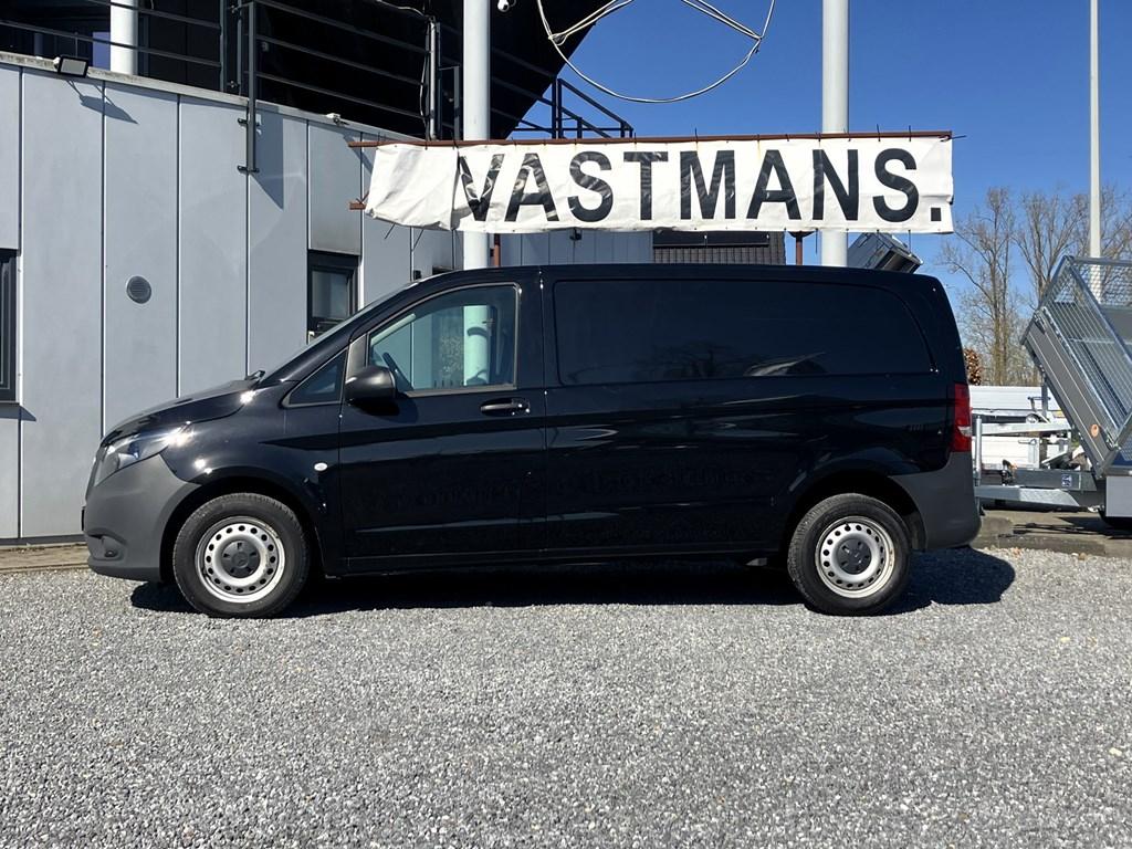Mercedes-Benz Vito 114 25415€+BTW Automaat / Camera / A1 Ko, Auto's, Mercedes-Benz, 4 deurs, Monovolume, 136 pk, Zwart